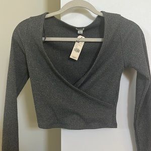 Garage gray lounge wrap top